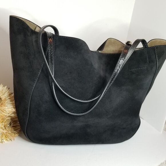 💥HP💥Authentic Jimmy Choo Stevie Hobo bag💥